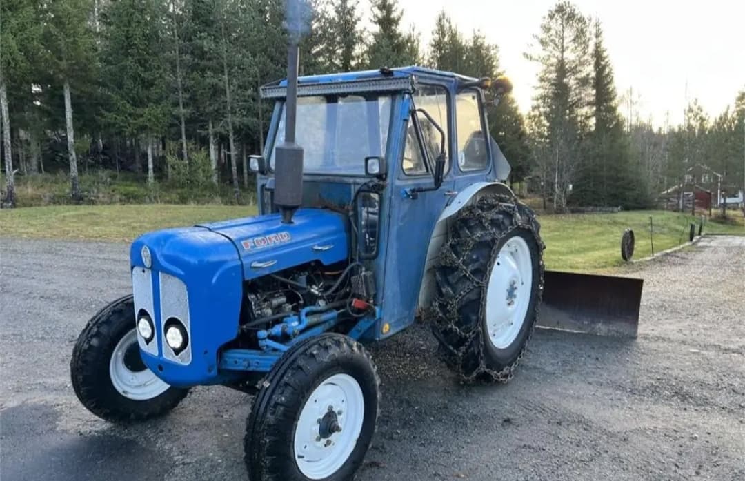 Ford son Dexta Mark