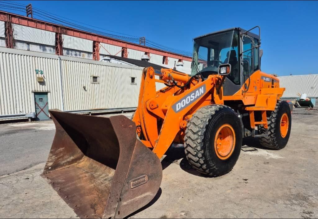 Doosan DL 250-3